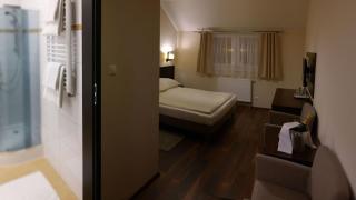 Hotel Pod Chełmem - Ropa - 9