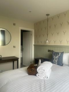 The Horseshoe & Castle - 6