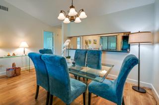 3 Mi to Beaches: Naples Condo w/ Pool Access! - 4