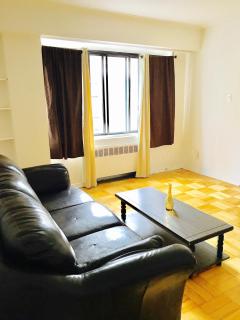 Stylish Montreal Apartment: Comfortable Stay in the Golden Square Mile - Montréal - 9