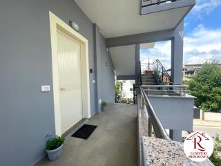 2 Bed Apartment Sleeps 4 with Free Parking - 6