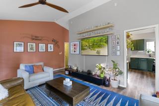 Stylish Home with in Home Gym AC Fully Fenced Yard - 2