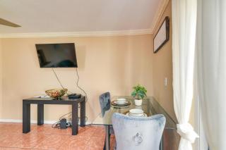 Opa-locka Townhome, 15 Mi to Miami Beach! - Opa-locka - 4