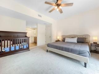 Tiny Timber Tree Home NEW - Flagstaff - 8
