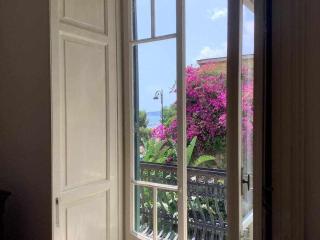 Corso vista mare Casa Elegante by Italianhost - Nápoles - 9