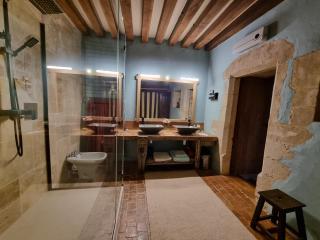 2 Suites dans demeure authentique du XVÈME - - 3