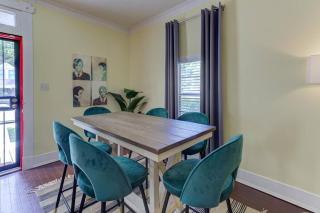 Bright & Charming Cottage with Fire Pit and Porch Swing - Close to Beale Street, BBQ, Graceland, and The Liberty Bowl - Memphis - 4