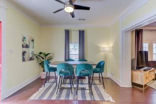 Bright & Charming Cooper Young Cottage with Fire Pit and Porch Swing - Memphis - 5