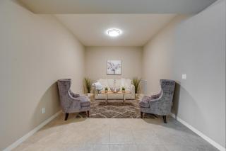 Chic Country Club Condo with Upscale Amenities - Bonita Springs - 1
