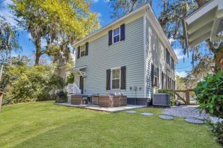 Bluffton Village Home-4BR Heart of Old Town Luxury - Bluffton - 4