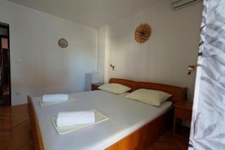 Room for 2 - 3