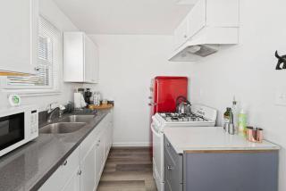 Azure Loft by Rather Be Properties - 7