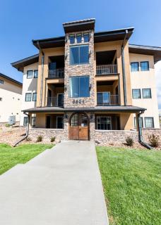 2 Bedroom Fully Furnished Luxury Apartment 304 - 0