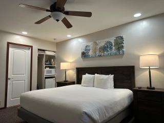 Bluebird Inn - 2