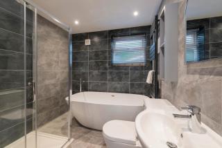 5 Bedroom Detached Beach House Poole - Parkstone - 4