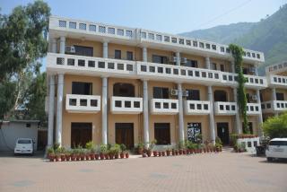 Besham Hilton Hotel, by LMC - - 0