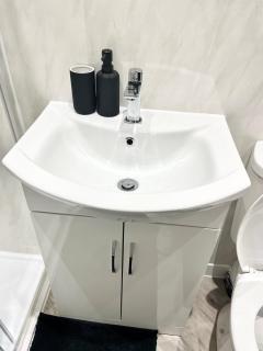 Convenient & Modern Private Bedroom Space near Barnsley Hospital - Barnsley - 6