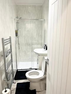 Convenient & Modern Private Bedroom Space near Barnsley Hospital - Barnsley - 4