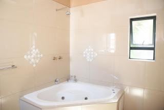 M n M Guesthouse Polokwane Central - 3