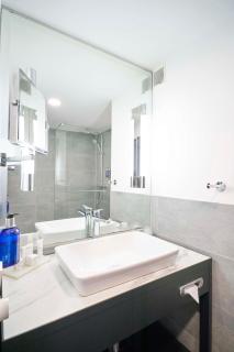 Radisson Blu Hotel Dortmund - Dortmund - 1