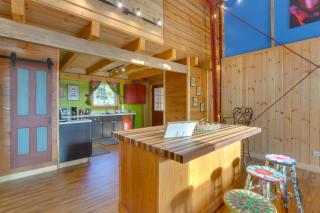 Secluded Berkeley Springs Home with Fire Pit and Deck! - Morton Grove - 3