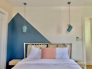 Modern Amenities & Chic Design in Heart of Seattle - 9