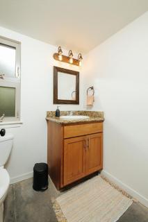 Earthy Beach House - Kailua-Kona - 3