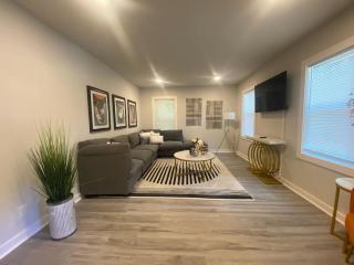 East Point Atlanta - Spacious 5BR Retreat! - Atlanta - 8