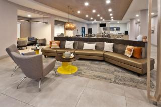 SpringHill Suites Birmingham Colonnade - 7