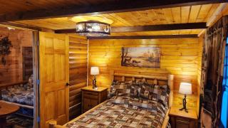 River Log Cabins - 6