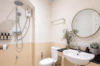 White Wood Nimman - 9