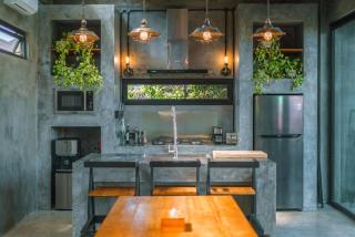 Villa Konkrete - 3BR - Tropical Hideaway Rooftop 15mins to The Beach - 7