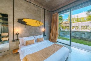 Villa Konkrete - 3BR - Tropical Hideaway Rooftop 15mins to The Beach - Kerobokan - 2