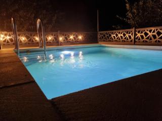 Lou Roucas : Agréable maison de village avec vue - Fontaine-de-Vaucluse - 8