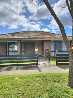 Golf and Grapes - Sunbury - 9