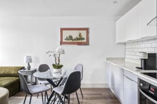 Luxurious 2 Bedroom Apartment with Free Parking - Chelmsford - 6