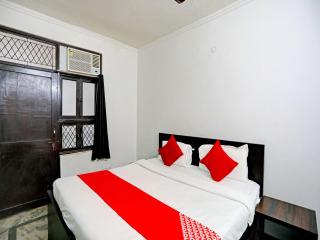 Hotel O Sunrise Villa Near Select Citywalk Mall - Neu-Delhi - 9