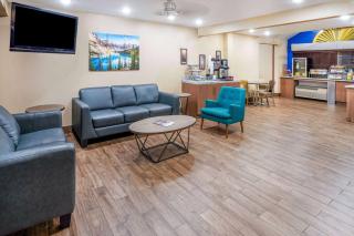 Days Inn & Suites by Wyndham Greeley - Greeley - 7