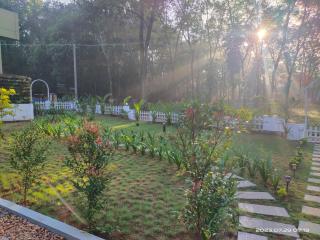 Family Cottage at Merlys Fruit Garden, Thattekkad - Kotamangalam - 2