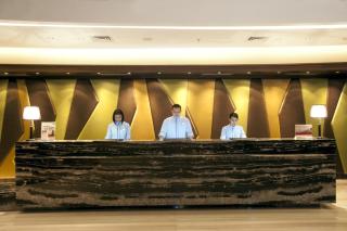 Holiday Inn Express Surabaya CenterPoint by IHG - Surabaya - 1