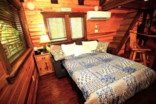 The Codex - Parker Creek Bend Cabins - Murfreesboro - 2