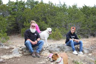 Al's Hideaway Cabin and RV Space, LLC - Pipe Creek - 3