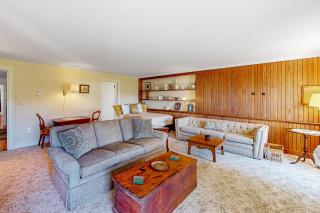 Benton Farmhouse - 5