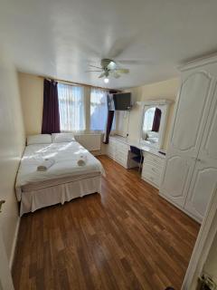 Silver rooms - Edmonton - 7