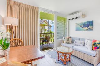 Islander on the Beach 259 "Drift Away" A Oceanview Studio - Kapaa - 3