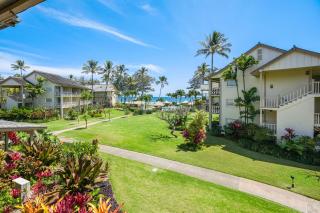 Seaview at the Islander on the Beach Oceanview Studio 201 - Kapaa - 2