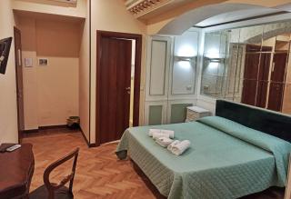 Domina Popolo - Rome - 3