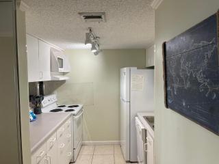 Holiday Surf and Racquet Unit 214 - Destin - 8