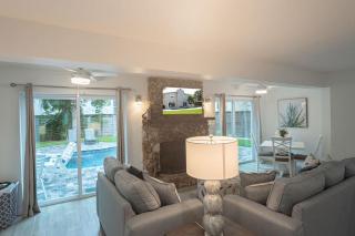 Barefoot Bungalow - New Smyrna Beach - 7