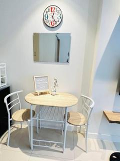 Cozy Studio Penthouse I Wi-Fi I Netflix l Pool - Manila - 4